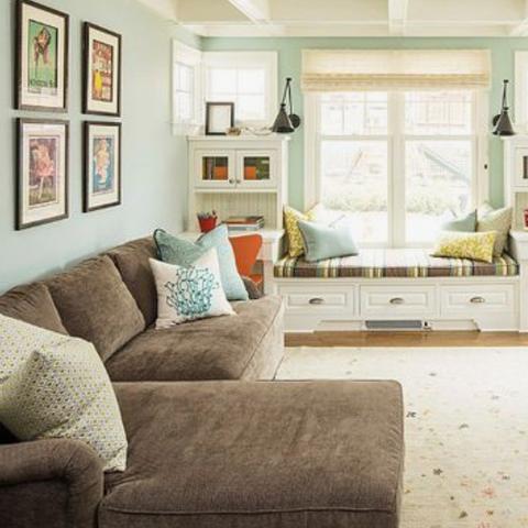 Living room painted with Benjamin Moore's 2139-50 Silver Marlin, available at Cincinnati Color Company in Cincinnati, OH.